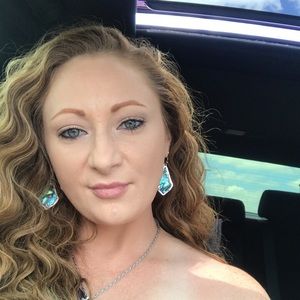 Meet your Posher, Kristine